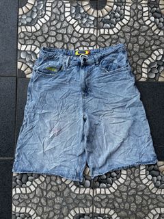 (Category: ) located in . Submitted by jijithriftcamarinessur (Listing ID 1466608003, Image 1). Description: .
