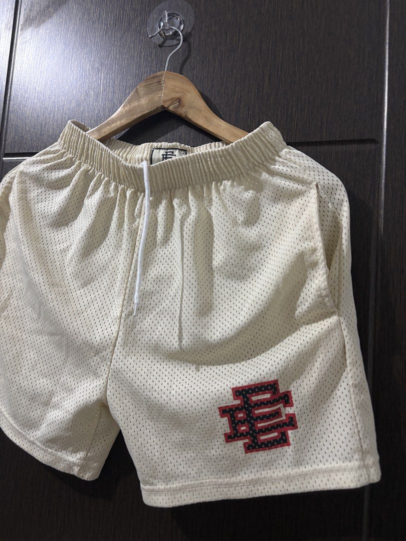 ERIC EMANUEL EE CREAM BASIC SHORT (Category: Shorts) located in Naga. Submitted by archivedseller (Listing ID 1466655981, Image 2). Description: - Stylish design suitable for daily use - Durable material built to last - Exactly as shown in the photos - Ready for shipping -9/10 Condition -no major flaws -size xs to s mens .
