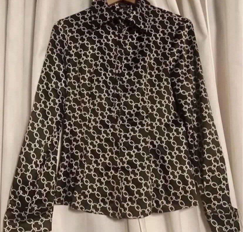 ESPRIT Brown Satin Effect Chains Printed Polo Longsleeve (Category: Shirts) located in Caloocan City. Submitted by declutteringph. (Listing ID 1466684313, Image 2). Description: Size UK14 on the tag! Measurements: Dimensions: (inches) Shoulder Width: 16” Bust Width: 19 1/2” Body Length: 25 1/2” Sleeves Length: 25”.
