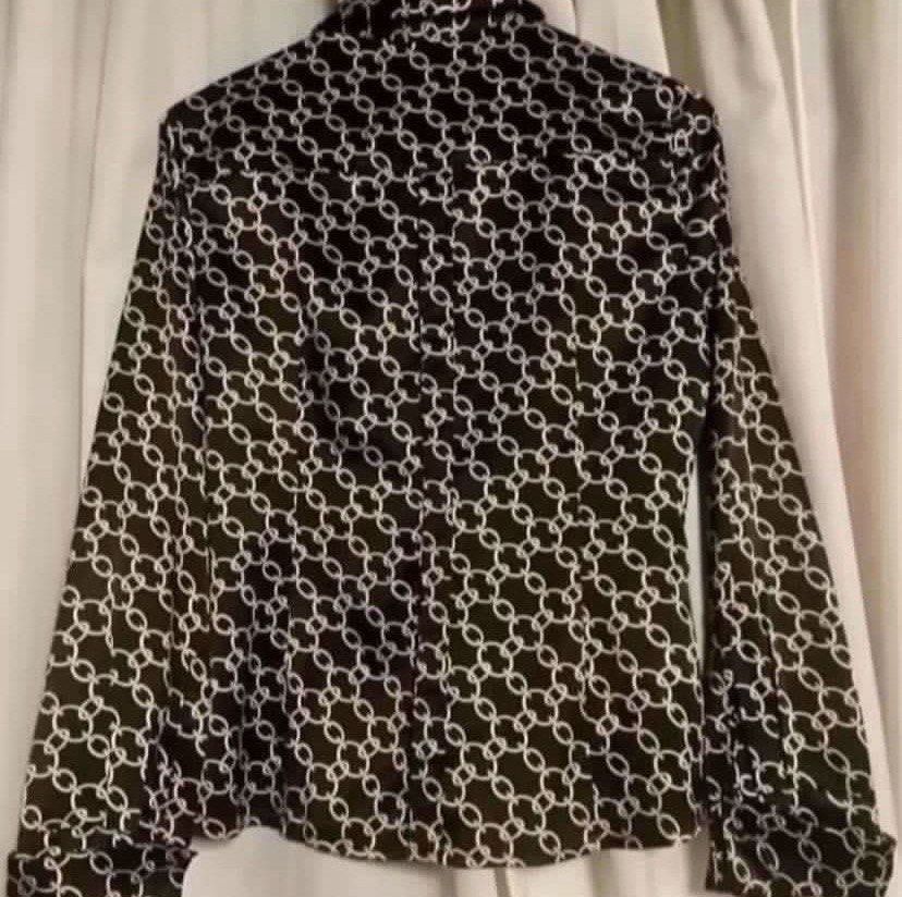 ESPRIT Brown Satin Effect Chains Printed Polo Longsleeve (Category: Shirts) located in Caloocan City. Submitted by declutteringph. (Listing ID 1466684313, Image 3). Description: Size UK14 on the tag! Measurements: Dimensions: (inches) Shoulder Width: 16” Bust Width: 19 1/2” Body Length: 25 1/2” Sleeves Length: 25”.