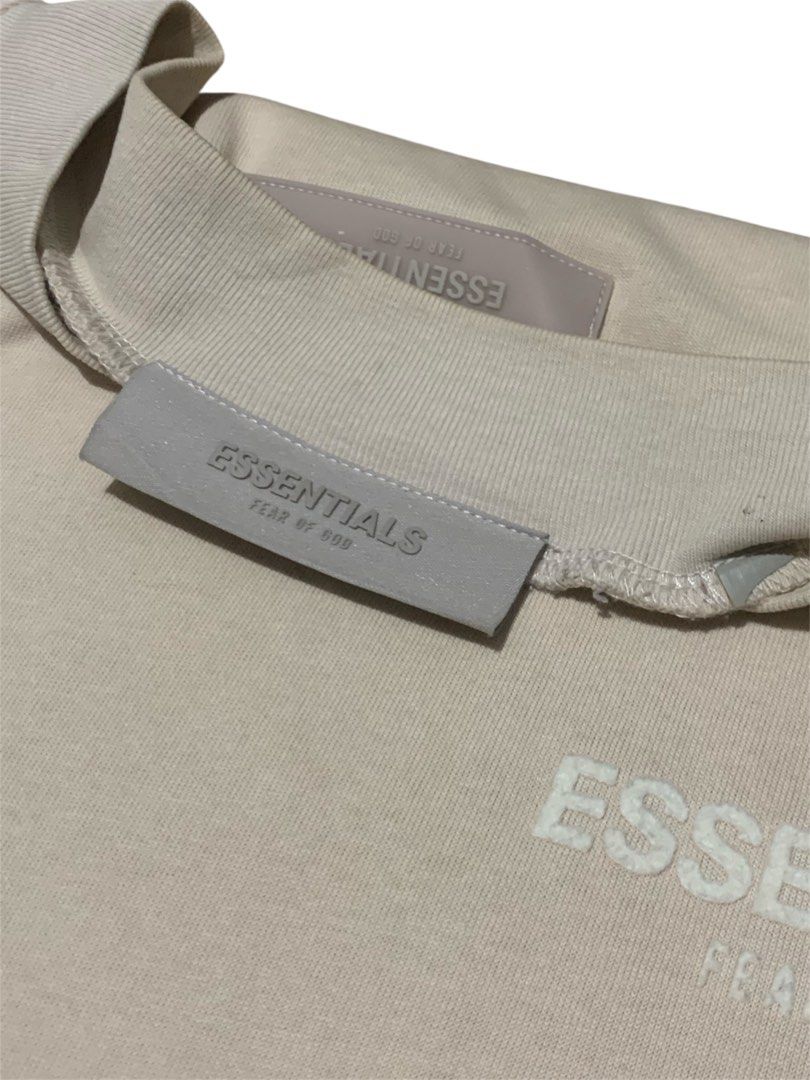 Essential (Category: Tshirts & Polo Shirts ) located in Manila. Submitted by lyf_7hrift (Listing ID 1466590780, Image 3). Description: Essential Shirt P250 27.5L 21.5W Dimes 9/10 Color Rate Good Condition.