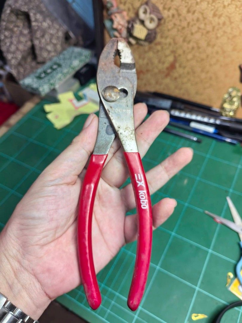 EX Kobo 200mm Slip-joint Combination Pliers (Category: Home Improvement Tools & Accessories) located in Cebu City. Submitted by dudes_villanueva (Listing ID 1466598689, Image 1). Description: EX Kobo 200mm Slip-joint Combination Pliers In good condition - see all pics for overall condition..