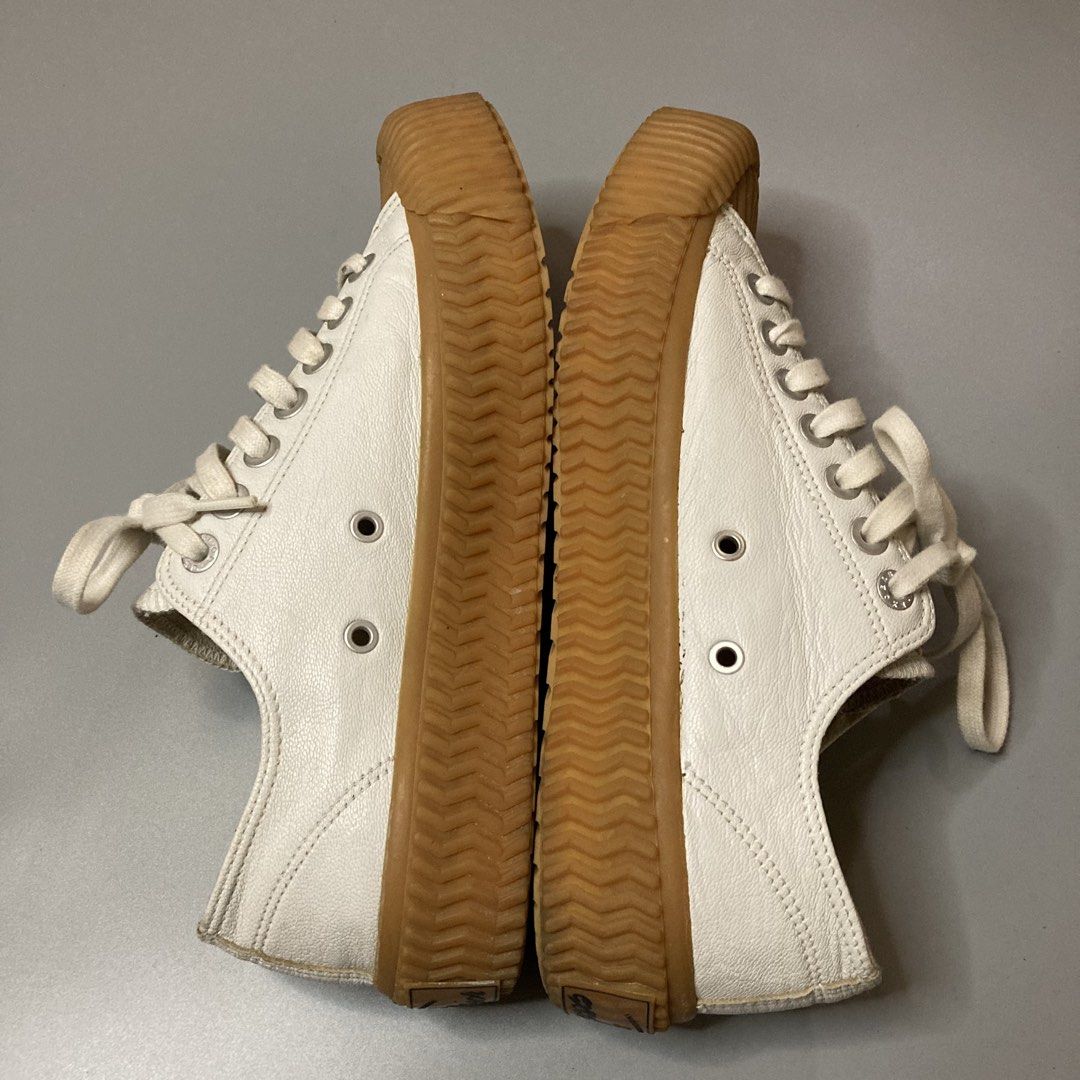 Excelsior Bolt Low Vulcanize Shoes (Category: Sneakers) located in Malaybalay. Submitted by spl3ndd_artifacts (Listing ID 1466773086, Image 3). Description: Like leather yung materials Size 8-8.5US.