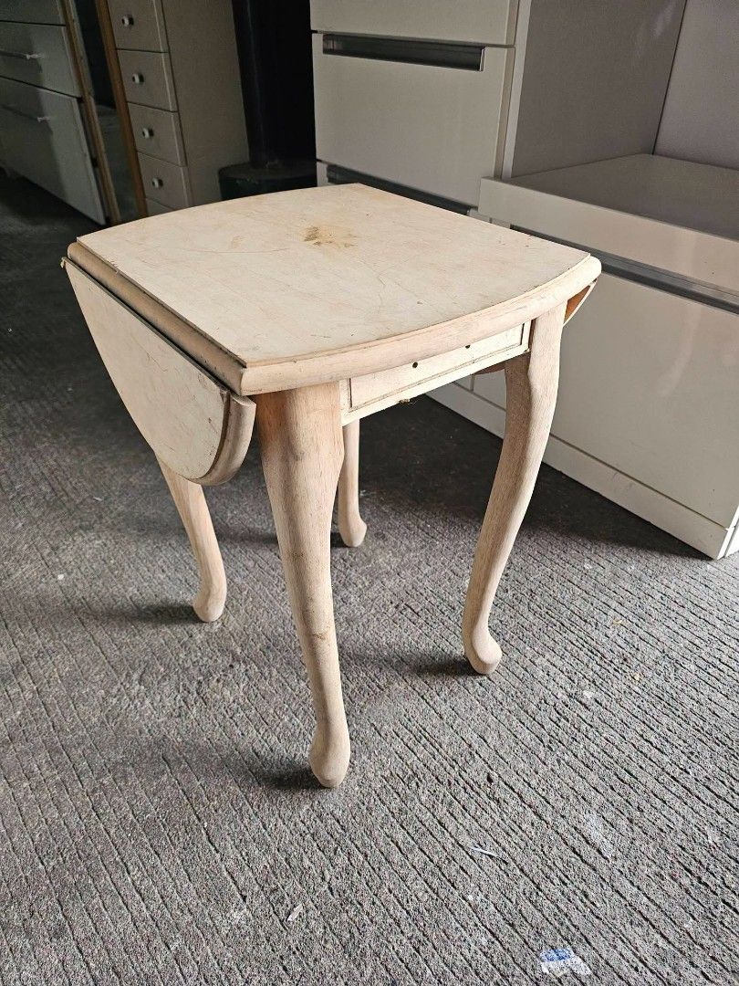 Expandable Table (Category: Tables & Sets) located in Meycauayan. Submitted by marygracecasimiro (Listing ID 1466716273, Image 3). Description: Mini Expandable Table ‼️₱2500‼️ ☺️Wysiwyg AS-IS! 👌🧡💙 #japansurplus #fypシ゚viralシfypシ゚ #kitchendesign #followersreelsfypシ゚viralシfypシ゚viralシalシ #fypシ゚ #roomdecor #diningtable #kitchen #fypreelsシ゚viralシ #Bedroomfurniture #RoomMakeover #Dinningtable #drawer.