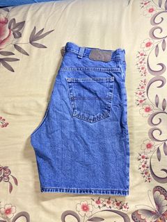 (Category: ) located in . Submitted by paw_thrift (Listing ID 1466690377, Image 1). Description: .