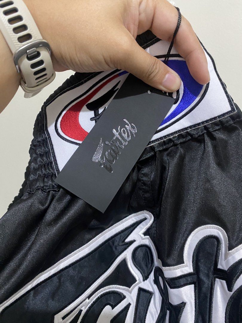 Fairtex Black Muay Thai Shorts (Category: Shorts) located in Pasig City. Submitted by k0pimonster (Listing ID 1466730312, Image 2). Description: See photos for dimensions. Unused.