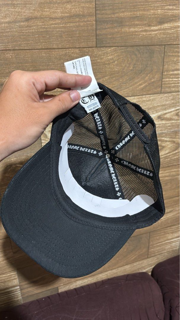 FAKE CH (Category: Beanies) located in Batangas. Submitted by franzbucal (Listing ID 1466608052, Image 2). Description: FAKE.