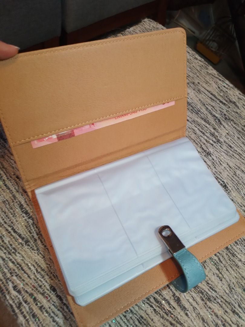 Faux Leather Card Organizer (40x3 capacity) (Category: Announcements) located in General Trias. Submitted by nicespace (Listing ID 1466603179, Image 2). Description: Color: Seaweed green.