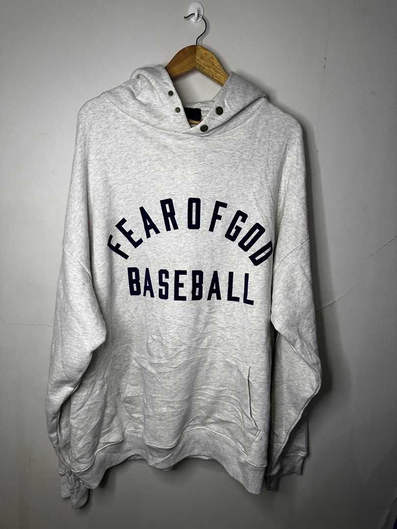 FEAR OF GOD BASEBALL (Category: Coats, Jackets and Outerwear) located in Molave. Submitted by thriftmate13 (Listing ID 1466715877, Image 1). Description: .