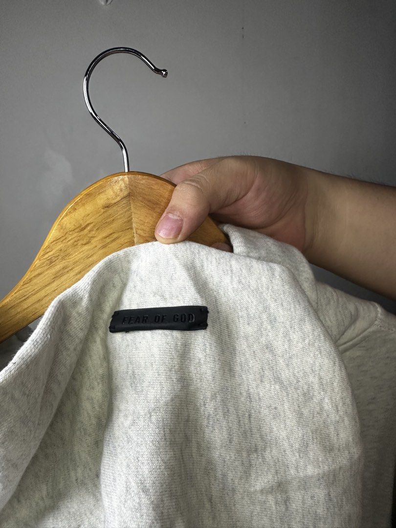 FEAR OF GOD BASEBALL (Category: Coats, Jackets and Outerwear) located in Molave. Submitted by thriftmate13 (Listing ID 1466715877, Image 3). Description: .