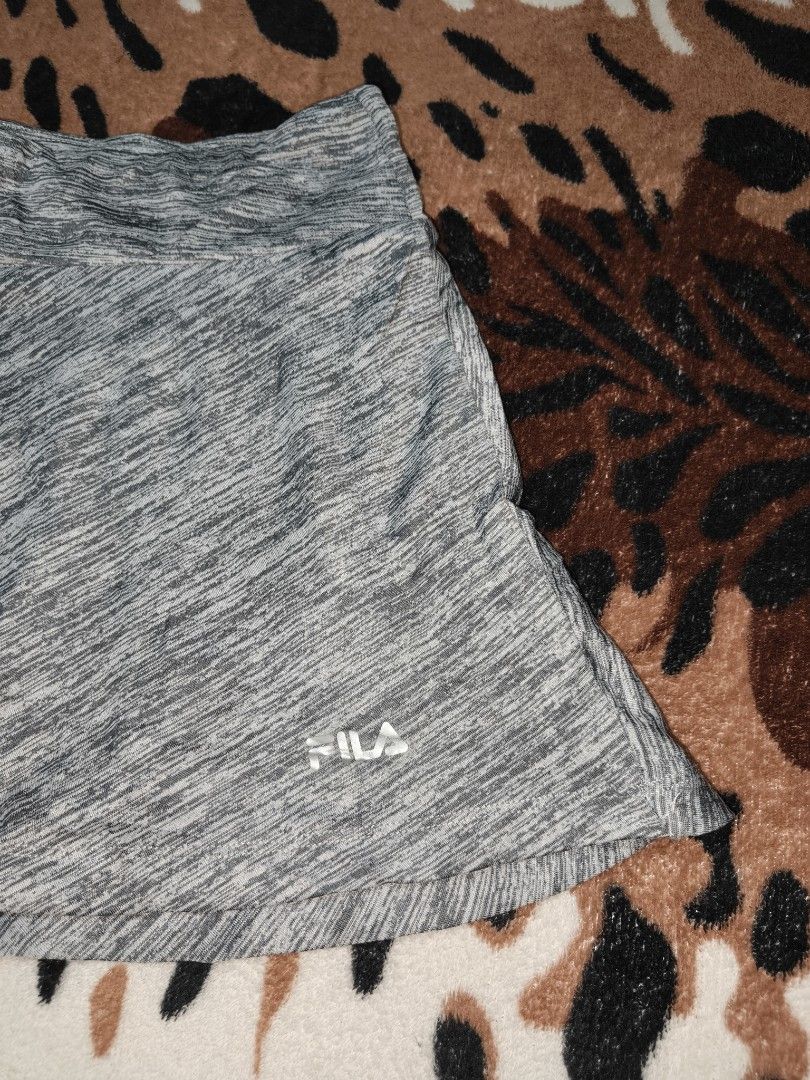 FILA SKIRT SIZE SMALL (Category: Skirts) located in Manila. Submitted by gelove.thrift (Listing ID 1466674099, Image 2). Description: .