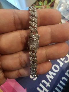 (Category: ) located in . Submitted by chrinathalie (Listing ID 1466643321, Image 1). Description: .