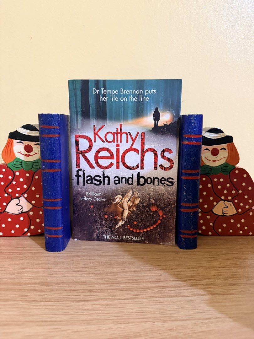 Flesh and Bones (Category: Storybooks) located in Quezon City. Submitted by cute_clothes_for_babies (Listing ID 1466635936, Image 1). Description: .