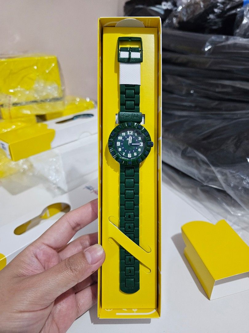 FLIK FLAK by SWATCH Kids - Green (Category: Babies & Kids Fashion) located in Quezon City. Submitted by senyoramaria2 (Listing ID 1466770241, Image 2). Description: FLIK FLAK by SWATCH for Kids Silicone strap Water resistant #CanadaPasabuy.