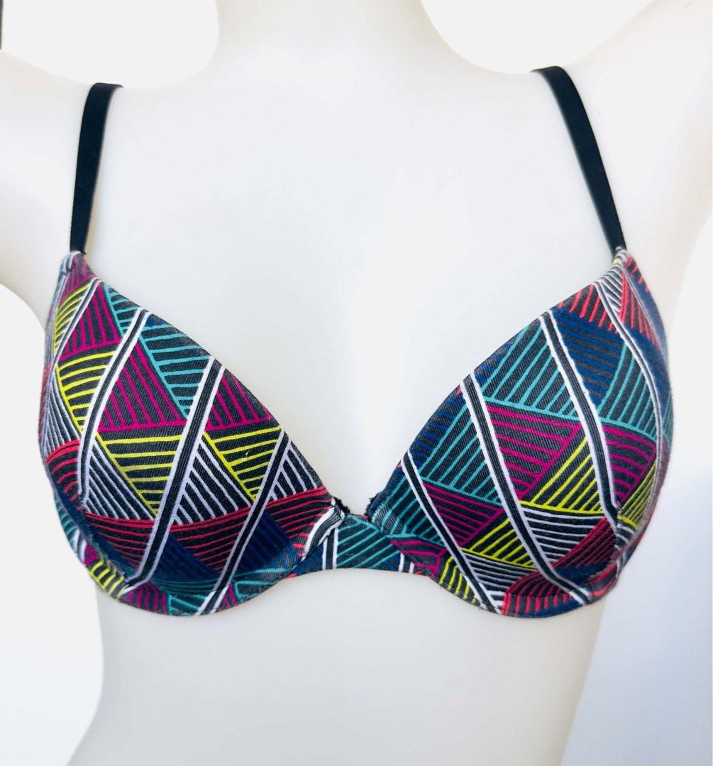 flirtitude underwire 36A (Category: Undergarments & Loungewear) located in San Jose. Submitted by 99ners (Listing ID 1466769908, Image 1). Description: .