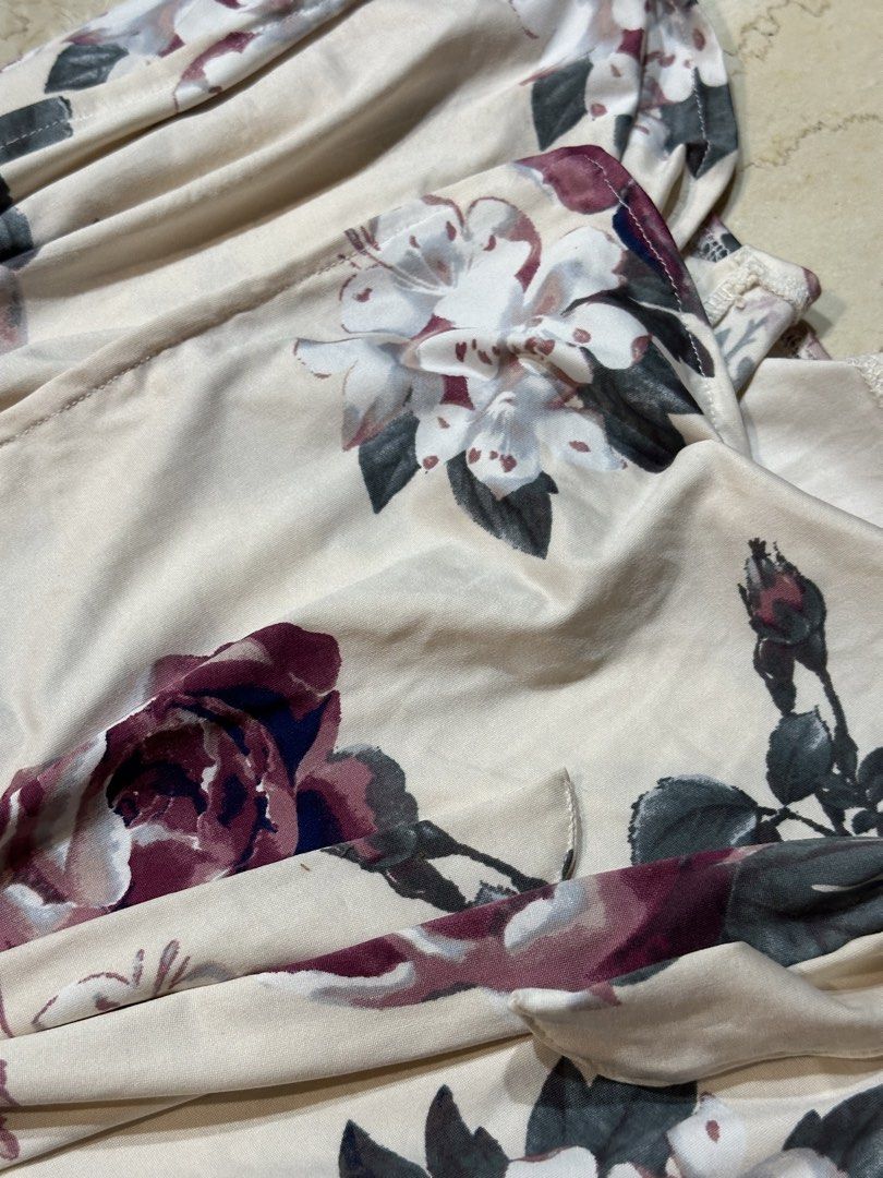 Floral bridal/ bridesmaid robe (Category: Coats, Jackets and Outerwear) located in Manila. Submitted by brownbutterlatte (Listing ID 1466639650, Image 3). Description: Used once during my cousin’s wedding. Fits size Xs-Large RFS: Decluttering. HELPING TAGS Zara H&m Uniqlo Bershka Stradivarius Cotton on Cos Editor’s Market Zalora Love Bonito Love Ara Beyond collective Miu the label Araw the line Muni muni Halo halo Nin yang .