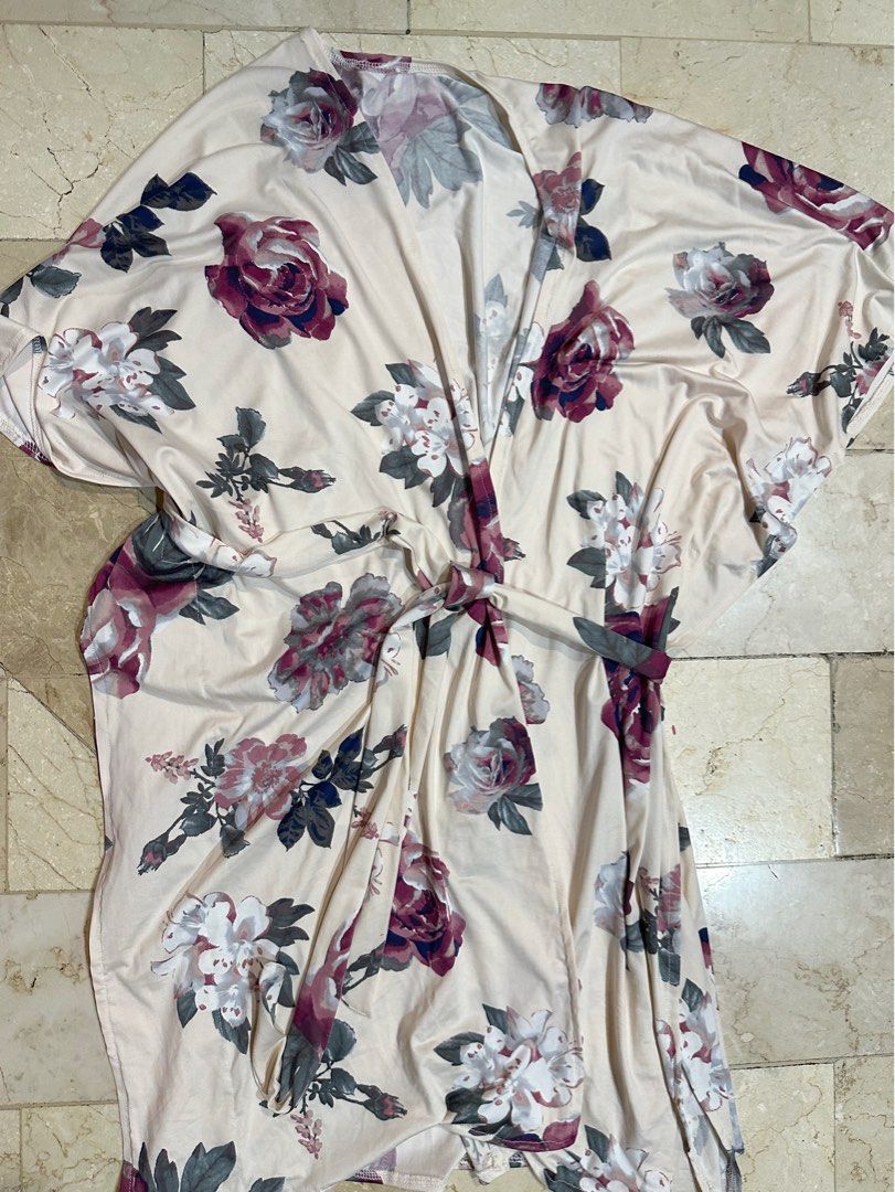 Floral bridal/ bridesmaid robe (Category: Coats, Jackets and Outerwear) located in Manila. Submitted by brownbutterlatte (Listing ID 1466639650, Image 1). Description: Used once during my cousin’s wedding. Fits size Xs-Large RFS: Decluttering. HELPING TAGS Zara H&m Uniqlo Bershka Stradivarius Cotton on Cos Editor’s Market Zalora Love Bonito Love Ara Beyond collective Miu the label Araw the line Muni muni Halo halo Nin yang .