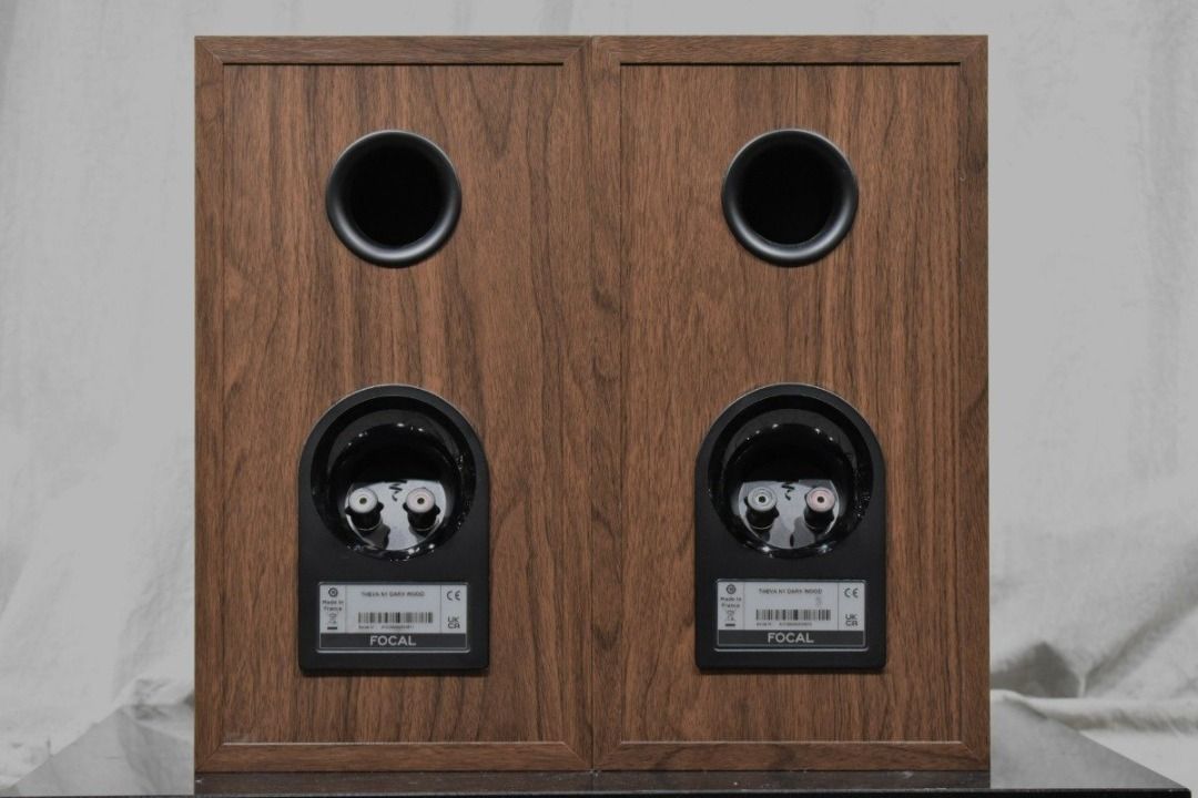 FOCAL Theva No. 1 Speaker Pair (Category: Soundbars, Speakers & Amplifiers) located in Caloocan City. Submitted by letao_shopping_ph (Listing ID 1466624219, Image 2). Description: ◇Good Condition◇ Shows signs of use and aging, as well as minor damage or missing parts, but functions normally. ◆Appearance◆ The exterior shows signs of use and aging, including scratches and dirt. ◆Operation◆ Power-up, sound output, and basic functions have been verif