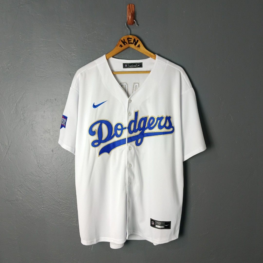 For Men - Seager - LA Dodgers Baseball Jersey (Category: Tshirts & Polo Shirts ) located in Bacolod City. Submitted by drop.ph (Listing ID 1466680816, Image 1). Description: Nike - LA Dodgers - World Series Jersey Corey Seager *Size L - 23.5x29, 30 Back *Excellent cloth *Minor (blue) stain at the back *Price: 1,200php *Add SF if outside Bacolod City .