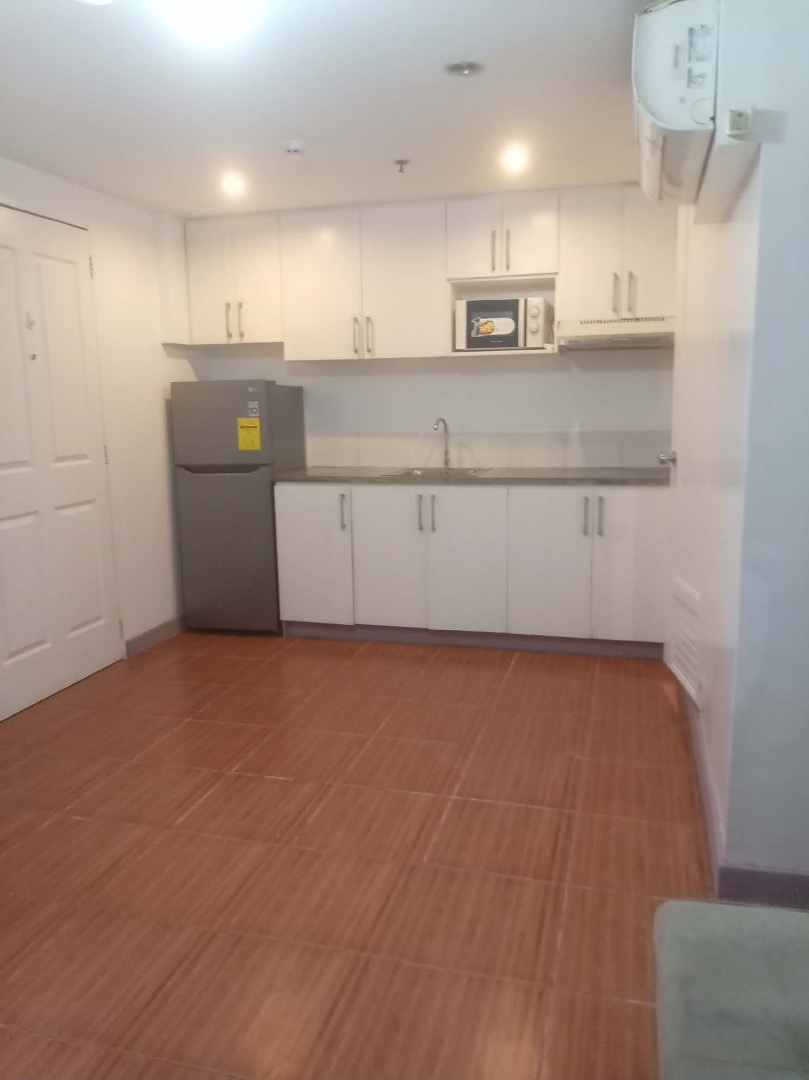 (Category: ) located in . Submitted by condo88888888 (Listing ID 1466722454, Image 1). Description: .