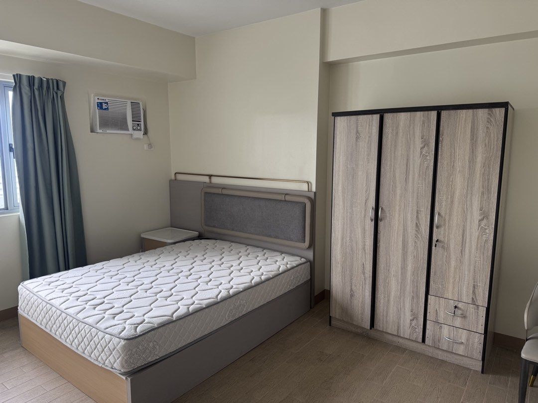 FOR RENT: Manhattan Plaza Tower 2 (Category: Apartments & Condos) located in Manila. Submitted by johncarlosoriaga (Listing ID 1466722140, Image 1). Description: FOR RENT: Manhattan Plaza Tower 2 General McArthur Avenue, Cubao, Quezon City, Metro Manila, Philippines Details: Studio unit, furnished 29.5 sqm 17th Floor Rent Price: Php 20,000/ month inclusive of association dues PROPERTY CODE CB512026 ______________________________ John Carlo Soriag