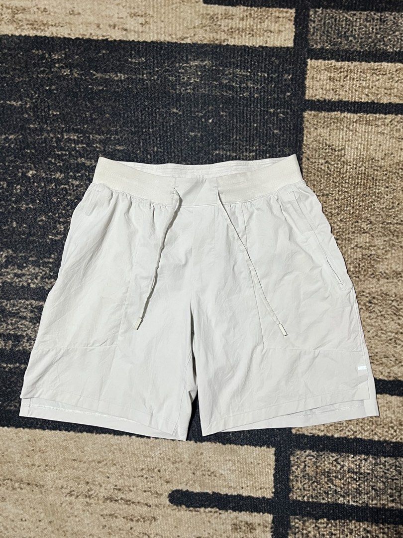 FOR SALE (Category: Shorts) located in Bulacan. Submitted by sef19 (Listing ID 1466769627, Image 2). Description: LULULEMON LT - size : 30w condition : excellent price : ₱680 - mop : gcash / jnt pm 📩📩📩 📍BULACAN.