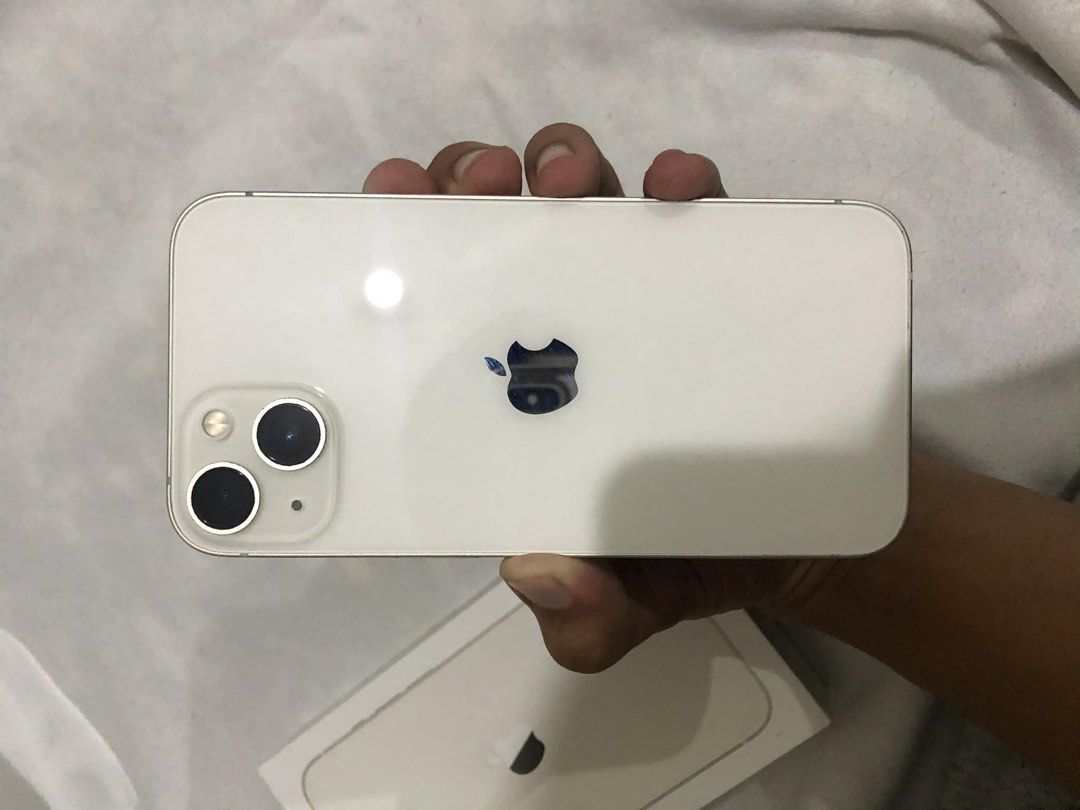 FOR SALE IPHONE 13 (Category: iPhone 13 Series) located in Caloocan City. Submitted by cedricrose18 (Listing ID 1466731160, Image 2). Description: FS IPHONE 13 PURCHASED IN POWER MAC NO HIDDEN REPAIR WITH ORIG BOX .