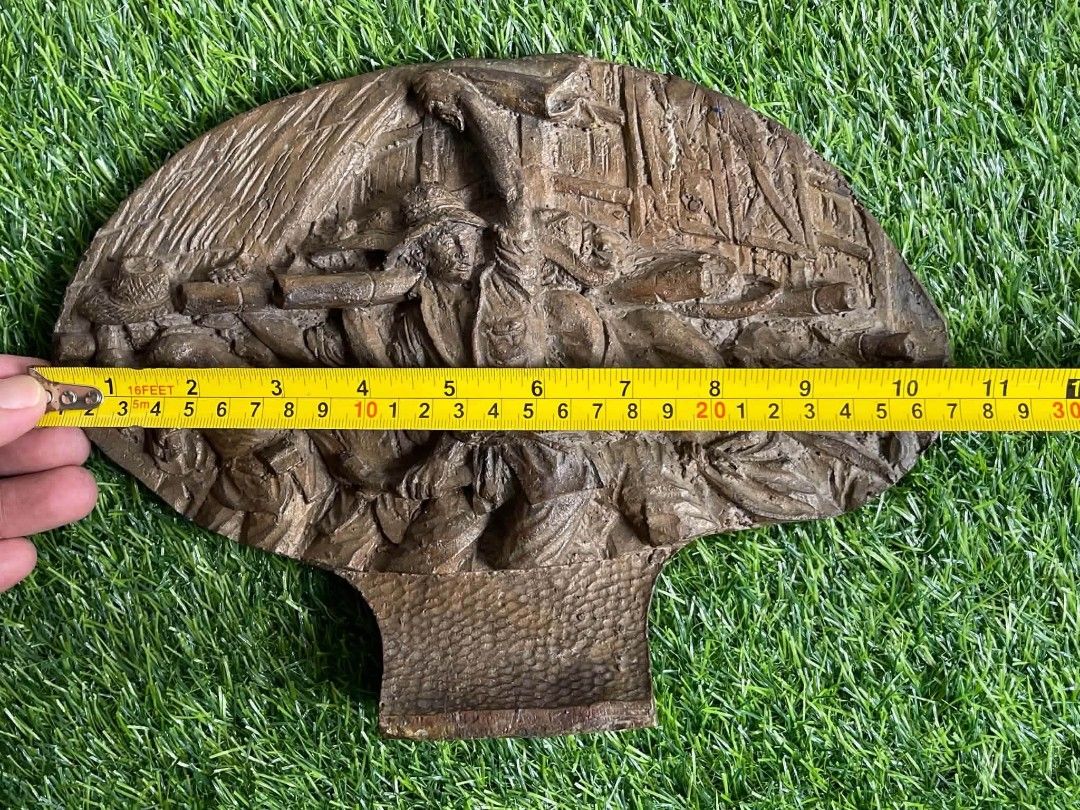 FRED BALDEMOR (Category: Vintage Collectibles) located in Bulacan. Submitted by koolstuffs_29 (Listing ID 1466769640, Image 2). Description: Filipino classic art titled “Bayanihan” by Fred Baldemor / cast brass w resin backing 25,000 + shipping/delivery fee Thank you 😊.