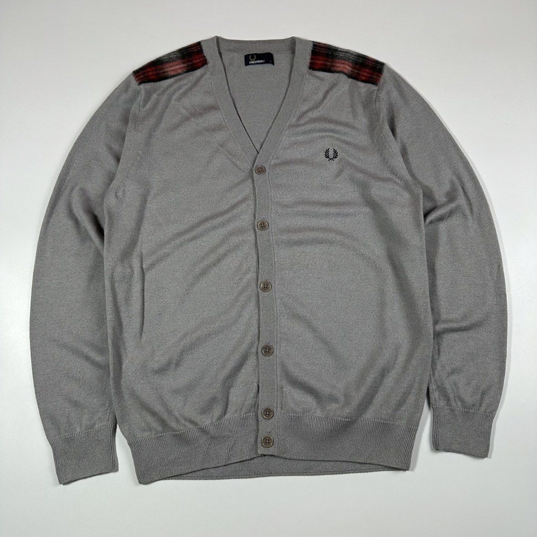 Fred Perry Elbow-Shoulders Wool Pannels Cardigan. (Category: Formal Shirts) located in Villasis. Submitted by draefindss_ph (Listing ID 1466589368, Image 1). Description: Fred Perry Elbow-Shoulders Wool Pannels Cardigan. 𝚂𝚒𝚣𝚎: L 𝙼𝚎𝚊𝚜𝚞𝚛𝚎𝚖𝚎𝚗𝚝 (𝚒𝚗𝚌𝚑𝚎𝚜) 𝚠𝚒𝚍𝚝𝚑: 23 𝚕𝚎𝚗𝚐𝚝𝚑: 30 Excellent Condition No issue 2,500 + sf only .