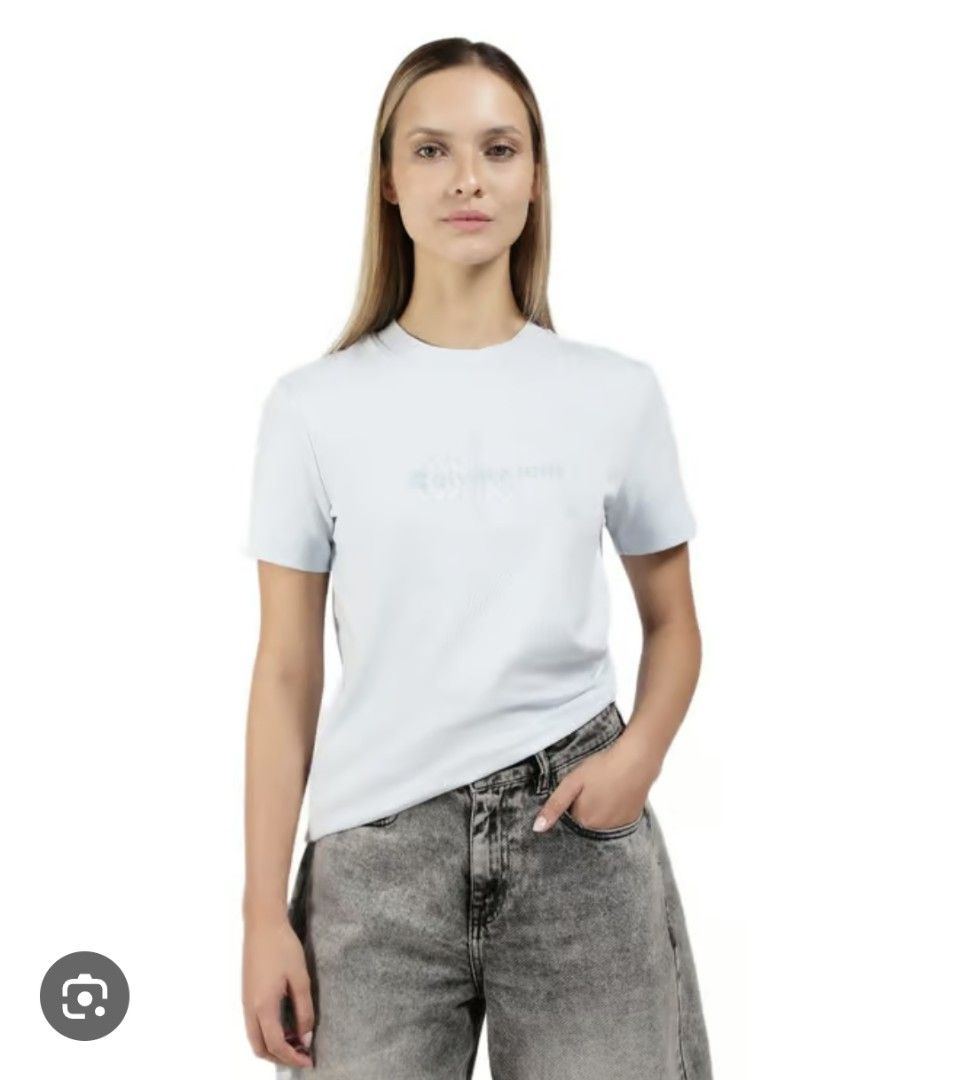 Fred Perry Embriodered Logo (Category: Shirts) located in Iloilo. Submitted by mnky.bsns03 (Listing ID 1466702352, Image 2). Description: 9/10 Color rate No issues 25 Length 19 Width.