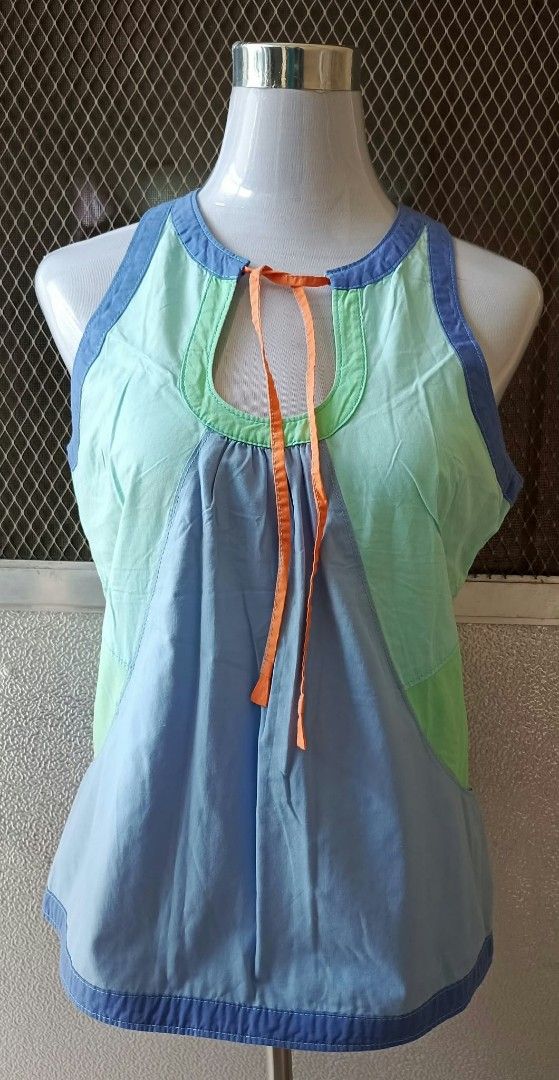 French Connection Colorblock Tank Top (Category: Sleeveless) located in Cebu City. Submitted by violacloset (Listing ID 1466658649, Image 1). Description: Measurements: length: 24 1/2 width: 18.