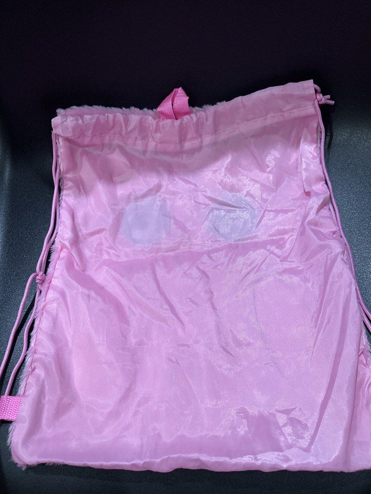 Fur Drawstring Bag Kids (Category: Carriers & Slings) located in Manila. Submitted by krystalchewey_ (Listing ID 1466604457, Image 2). Description: Used Actual Photo Posted 150php Animal design .