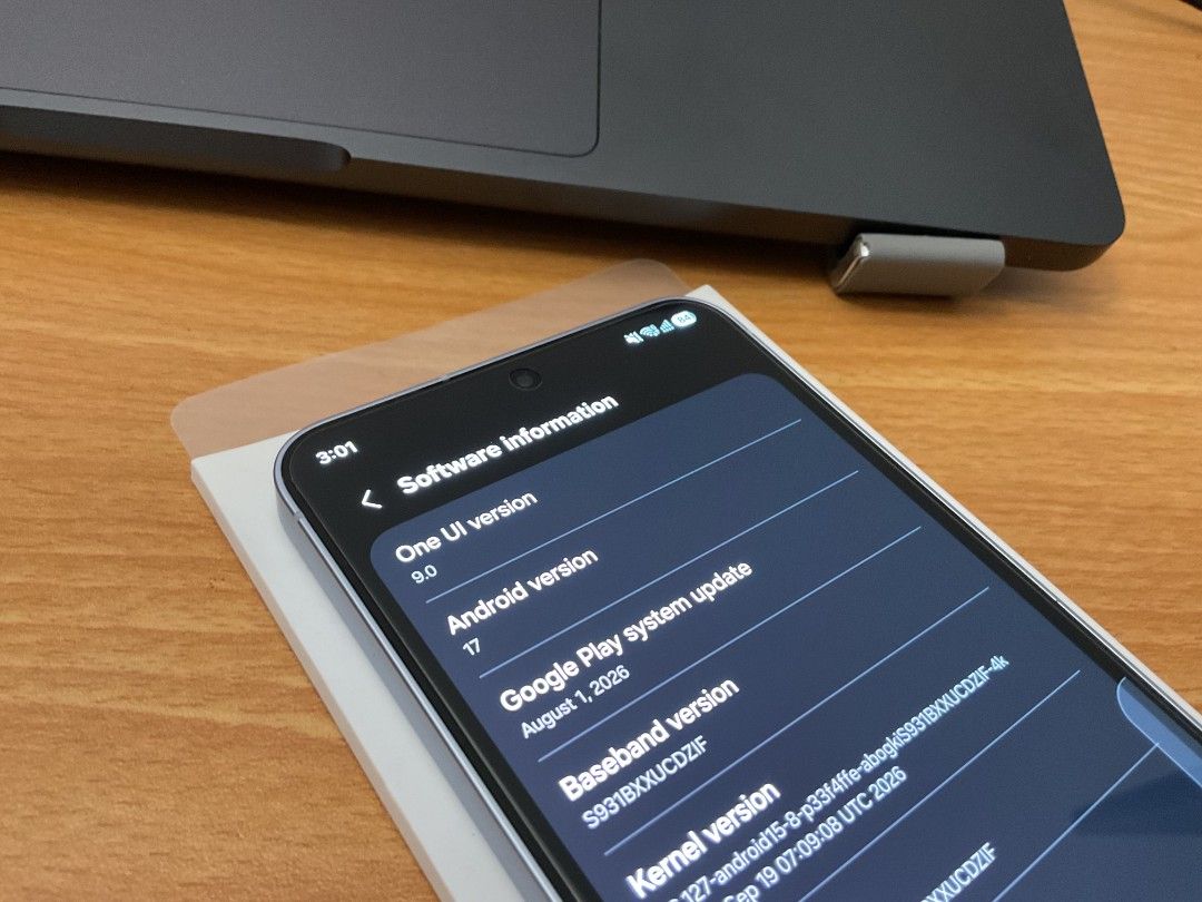Galaxy S25 5G (Base) 512GB (Category: Samsung) located in Manila. Submitted by gentleridemnl (Listing ID 1466622583, Image 2). Description: For Sale Galaxy S25 5G (Base model) 512GB storage Reason for selling: need funds Price: 29900k slightly negotiable Condition: 100% - Cosmetic: 100% no scratches - Hardware: No issues - Software: Latest Update - Issues: NONE Battery Usage: 585.73 charging cycle in 1 year 7 months of use Battery health: 99% Add