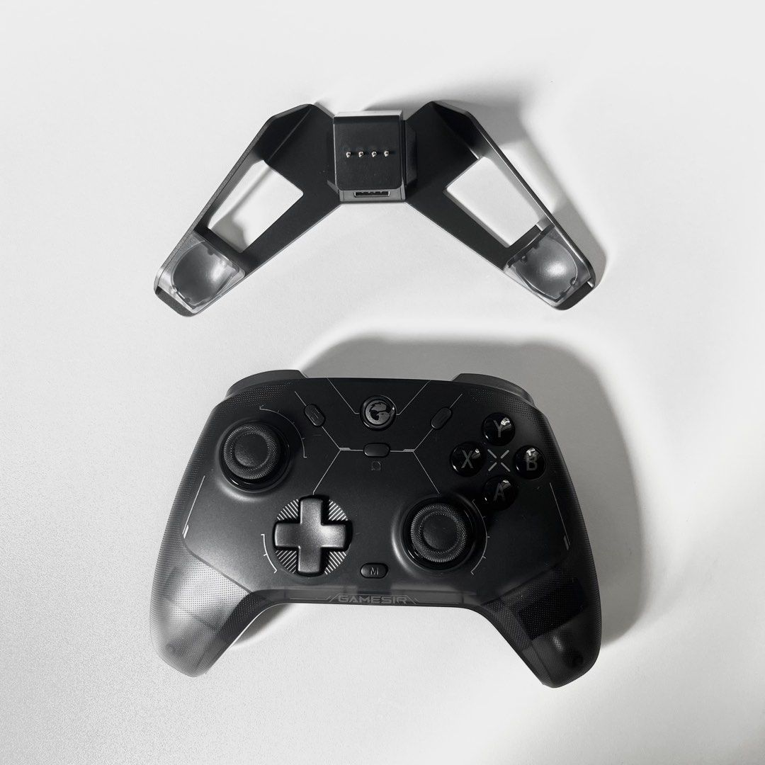 gamesir cyclone 2 controller (Category: Controllers) located in Gasan. Submitted by sellcouth (Listing ID 1466715763, Image 3). Description: .