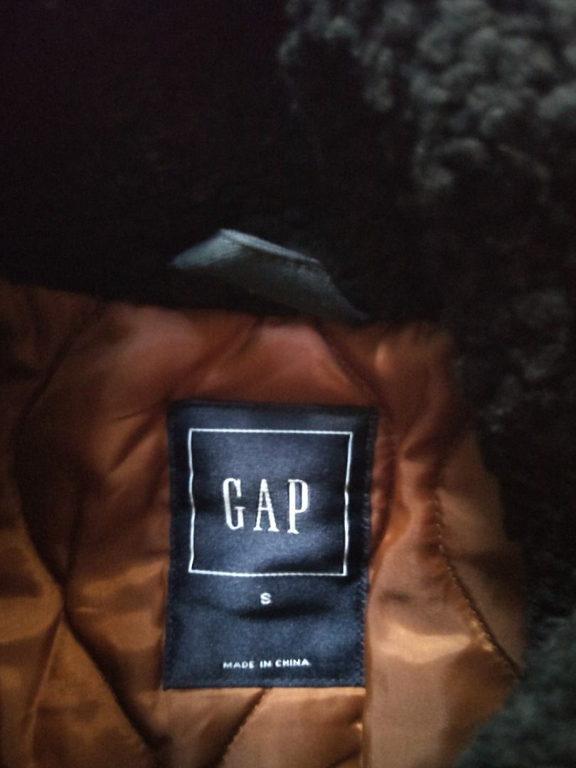 Gap Blue Aviator Jacket S (Category: Coats, Jackets and Outerwear) located in Pasay City. Submitted by denimdude.ph (Listing ID 1466616101, Image 3). Description: .