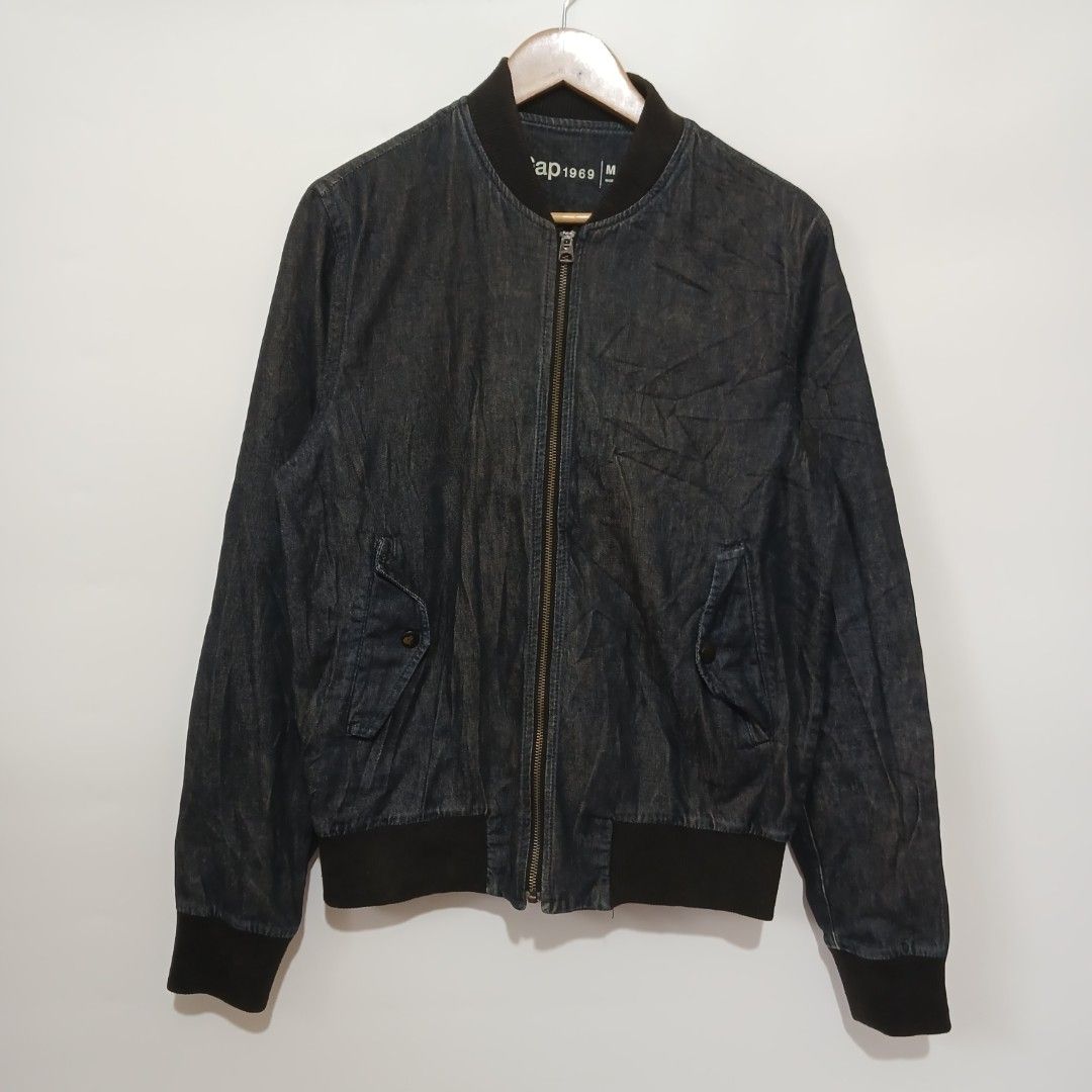 GAP BOMBER DENIM JACKET (Category: Coats, Jackets and Outerwear) located in Ozamiz City. Submitted by 2nd.sight (Listing ID 1466625373, Image 1). Description: *needs wash fresh from bale size: medium w: 21.5 l: 26.5 issue: last pic minor excellent condition.