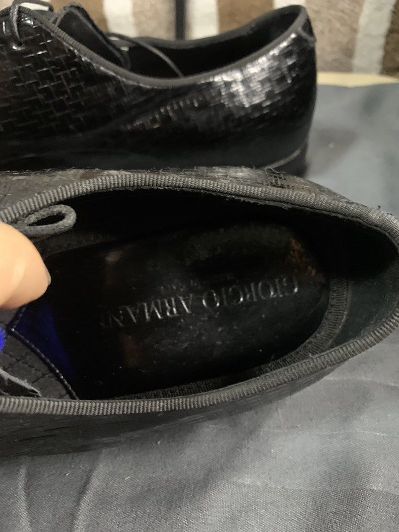 Georgio Armani leather shoes (Category: Shoe inserts & accessories) located in Cabanatuan. Submitted by mjluxxejapan (Listing ID 1466574152, Image 3). Description: Fixed price sz-9 on tag,12”meas.genuine leather antibay solid quality.used but still good cond naalis lng coating s bottom sympre ngamit na.mganda p ung body..