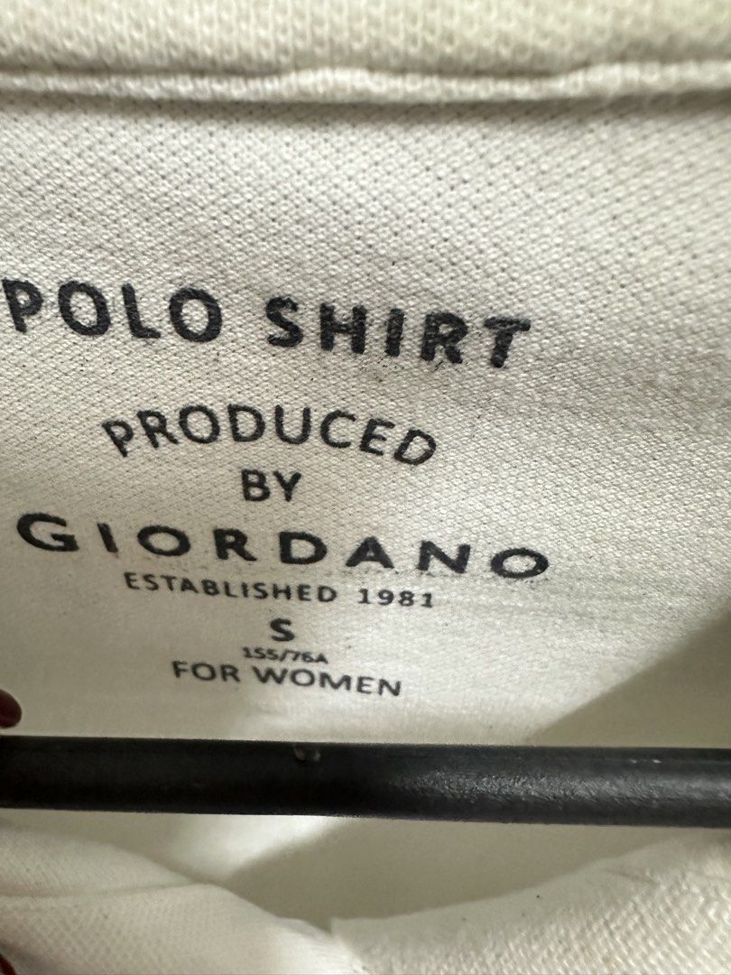 Giordano White Polo Shirt (Category: Shirts) located in Hermosa. Submitted by alxgtz (Listing ID 1466717763, Image 2). Description: .