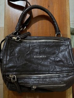 (Category: ) located in . Submitted by izzycollections (Listing ID 1466595538, Image 1). Description: .