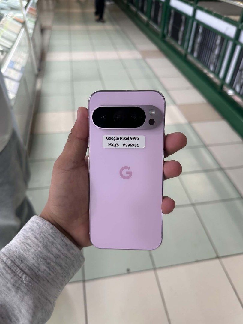 Google pixel 9 Pro 256GB Openline no issues US variant (Category: Other Gadgets) located in San Juan City. Submitted by najihahtelecomshop2018 (Listing ID 1466673719, Image 1). Description: Legit Store | Original unit FOR SALE | TRADE / SWAP ▫️INSTALLMENT thru: 🔸Credit Card (straight / installment) 🔸Ggives / Gcredit + 6% interest 🔸Spay Later + 6% interest (RFS: Buy and Sell any kinds of Gadgets) Description: Google pixel 9 Pro 256GB ( other GB