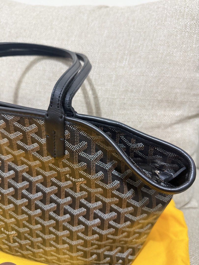 Goyard Artois PM (Category: Luxury Bags & Wallets) located in Batangas. Submitted by ilovedyoulllove (Listing ID 1466590772, Image 2). Description: Rank 9/10.