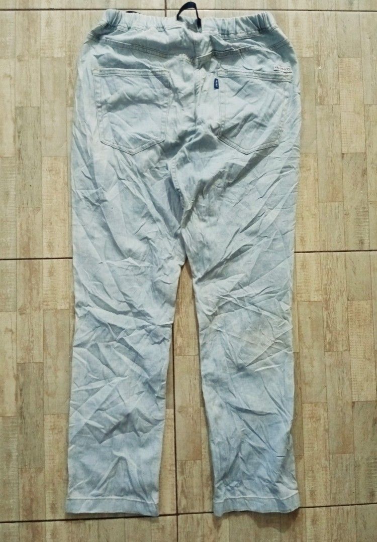 Gramicci X Beams Jeans (Category: Jeans) located in General Santos City (Dadiangas). Submitted by silvervintage77 (Listing ID 1466601183, Image 2). Description: Gramicci X Beams Jeans excellent 9.5/10 color rate Size 30-32 Length 38 Leg opening 8 Cordura Fabric.