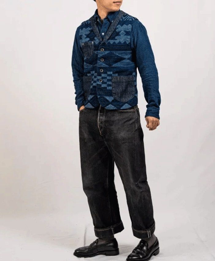 Graph zero - Native Pattern Denim vest Made in Kojima Japan (Category: Activewear) located in Cabuyao City. Submitted by _streetflavor (Listing ID 1466614614, Image 3). Description: Graph zero - Native Pattern Denim vest Made in Kojima Japan Excellent Size: XL Length: 26 Width: 21 -1,780 pesos Dm.