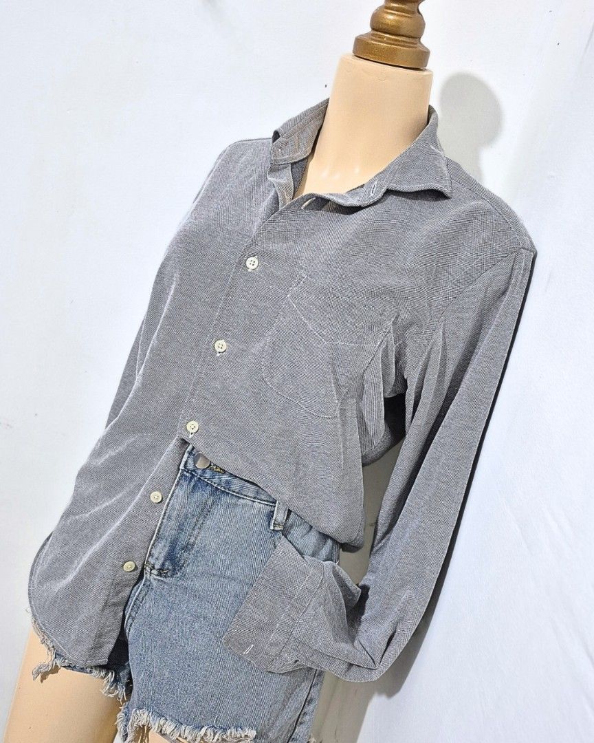 Gray Button-Down Long Sleeve Top | M-L (Category: Longsleeves) located in Cabanatuan. Submitted by _erboutique (Listing ID 1466672745, Image 2). Description: • Heather gray fine-knit button-down shirt • Soft, lightweight & breathable fabric • Classic collar, chest pocket, relaxed fit • Size M–L | Shoulder 17" | Bust 42" | Length 27½" • Versatile — casual, office or layered wear • Great preowned condition.