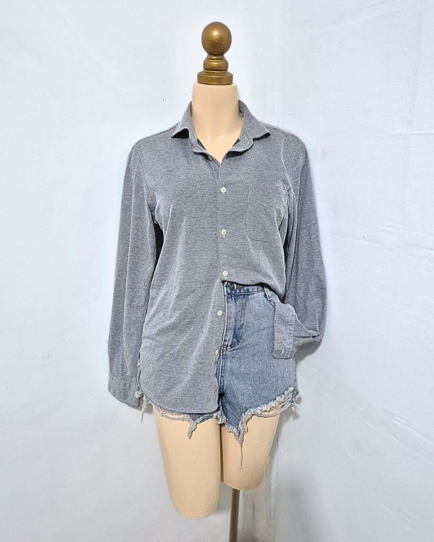 Gray Button-Down Long Sleeve Top | M-L (Category: Longsleeves) located in Cabanatuan. Submitted by _erboutique (Listing ID 1466672745, Image 3). Description: • Heather gray fine-knit button-down shirt • Soft, lightweight & breathable fabric • Classic collar, chest pocket, relaxed fit • Size M–L | Shoulder 17" | Bust 42" | Length 27½" • Versatile — casual, office or layered wear • Great preowned condition.