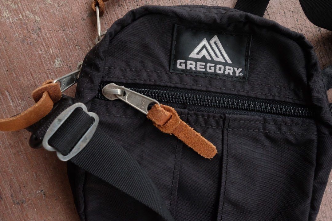 gregory sling (Category: Hiking & Camping) located in Cainta. Submitted by plus.eighty.one (Listing ID 1466769609, Image 3). Description: gregory size M condition : 9/10 P 700 + sf.