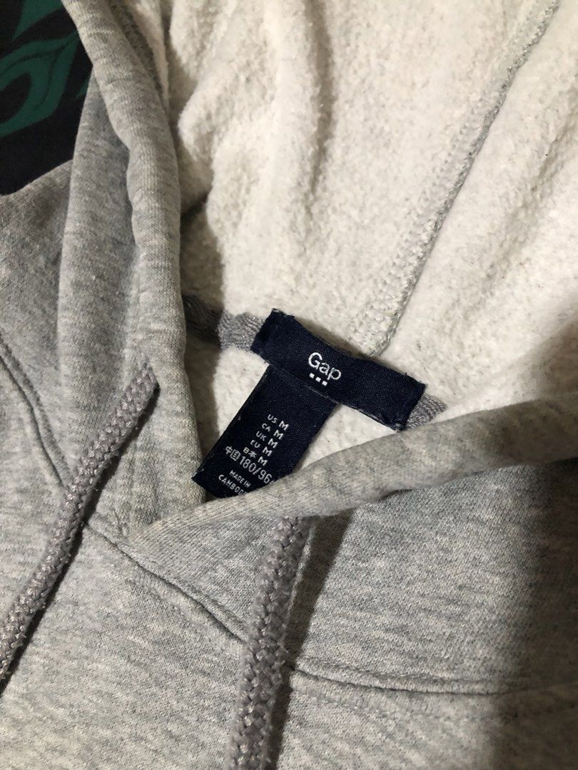 Grey GAP hoodie (Category: Hoodies) located in Cebu City. Submitted by thrifted_y2k (Listing ID 1466664723, Image 2). Description: 22 inches-chest 27 inches-length 📍 Color may vary due to Lighting 📍 Strictly no Return Policy 📍 Customer will handle the shipping fee 📍 Authenticity is not Guaranteed 📍 payment 1st policy Lastly please manage your expectation since the items are ukay/thrift/preloved. PARCEL CARRIER (J&T) PAYMENT METHODS (GCASH or