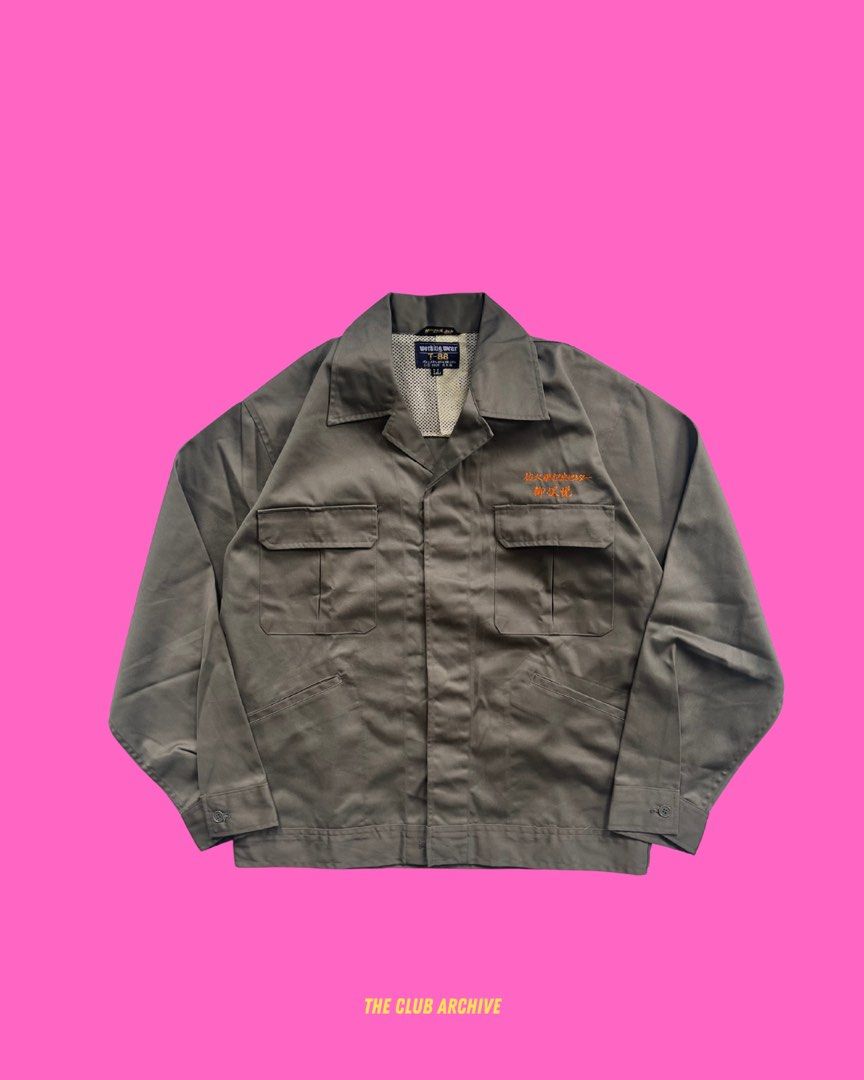 Grey Workwear Polo Jacket (Category: Coats, Jackets and Outerwear) located in Bacolod City. Submitted by danielle5_ (Listing ID 1466579366, Image 1). Description: Medium, 22x25 Flaws: none Mine: 250.