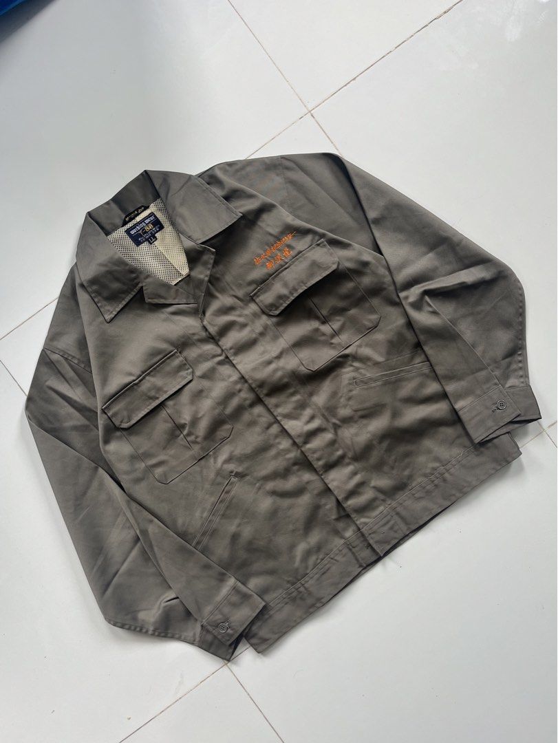 Grey Workwear Polo Jacket (Category: Coats, Jackets and Outerwear) located in Bacolod City. Submitted by danielle5_ (Listing ID 1466579366, Image 2). Description: Medium, 22x25 Flaws: none Mine: 250.