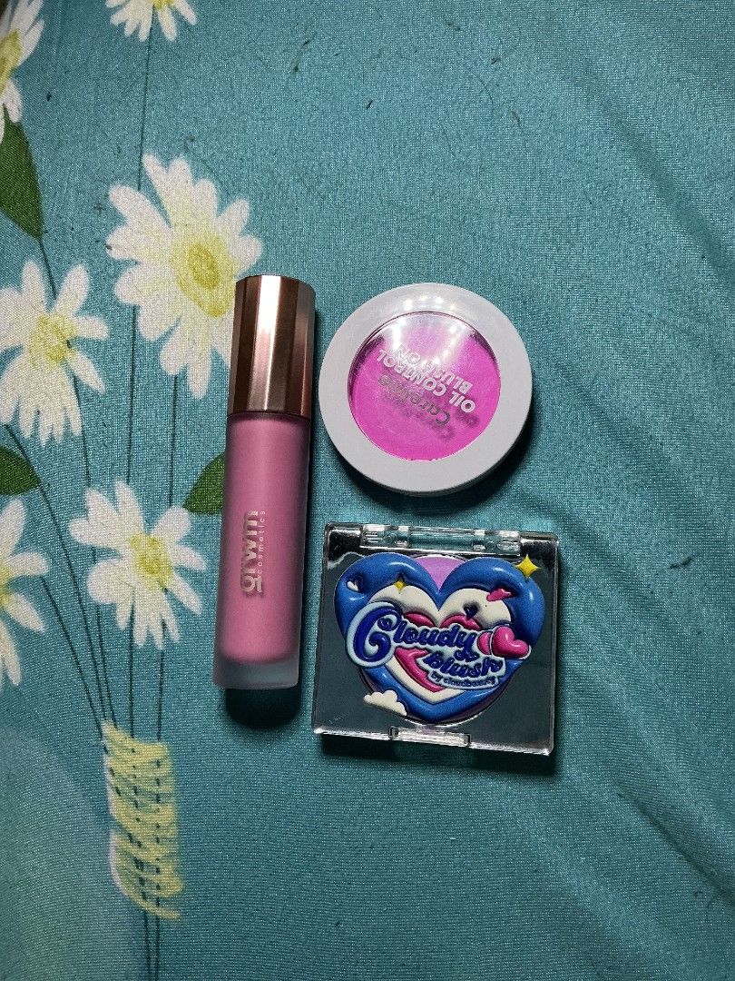 GRWM, Careline, Cloudbeauty Pink Blush (Category: Makeup) located in San Pedro. Submitted by clrjcksn (Listing ID 1466760412, Image 1). Description: - shades: sweet pea, pink glacier, joy bloom - FIXED PRICE - rfs: di bagay sa undertone ko - swatched only.
